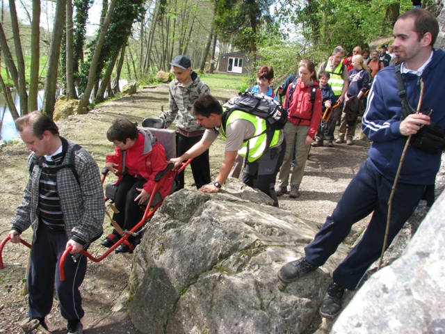 randonnée sportive avec joëlettes, Hotton, 2012